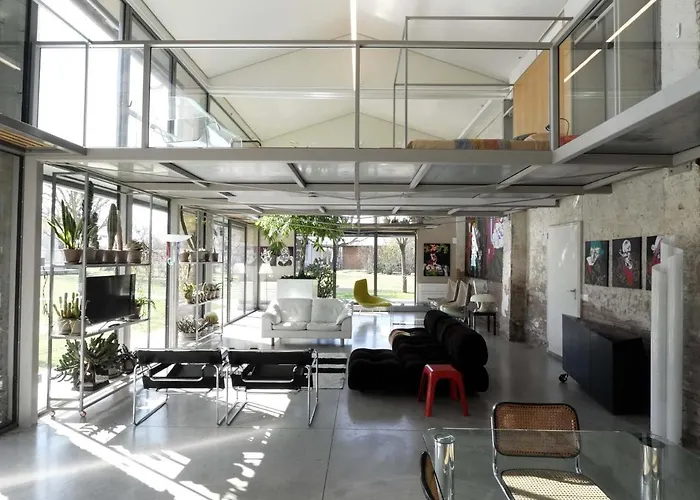 莎古拉莫拉住宿加早餐旅馆 住宿加早餐酒店 4*