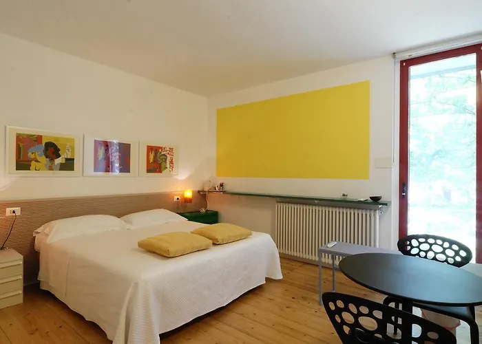 Sacramora B&B 파엔차